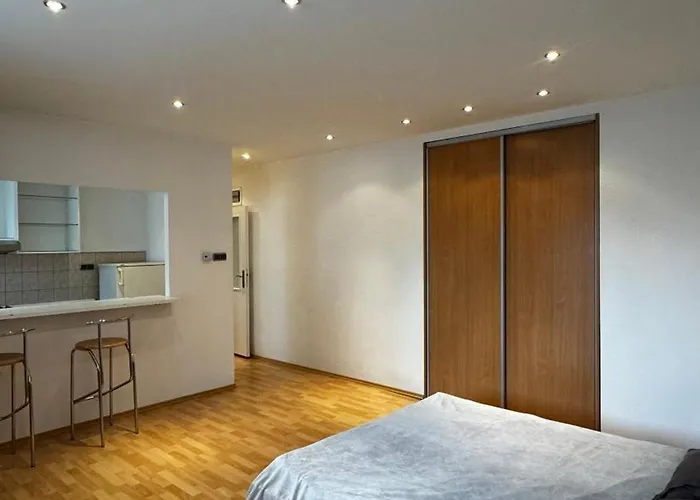 Prievozska 5 *
